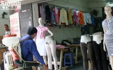 Hà Nội ra quân phun thuốc diệt muỗi trên diện rộng